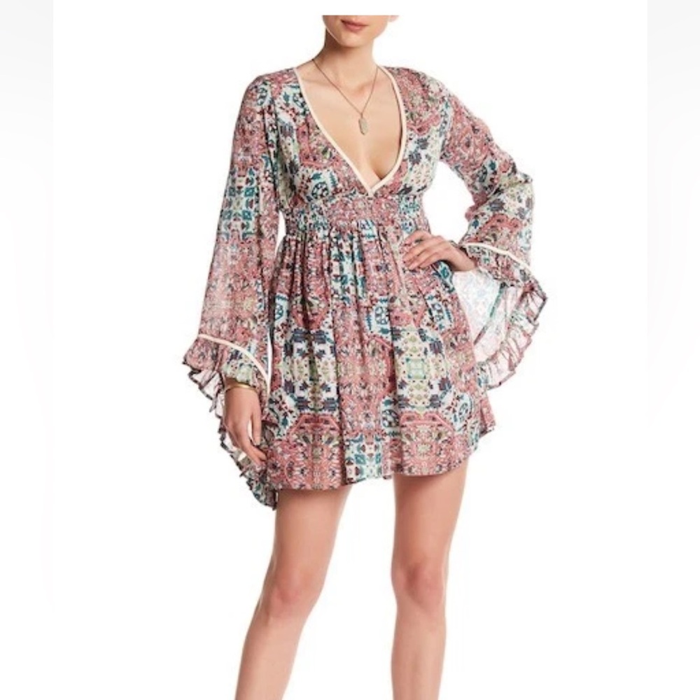 RAGA Bohemian Sunset Rose Flare Sleeve V Neck Floral Mini Dress Size Small NWT